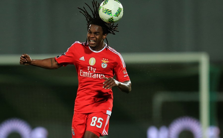 Renato Sanches – Médio (Benfica) - 35 milhões €