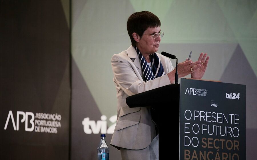 elke könig presidente conselho único de resolução