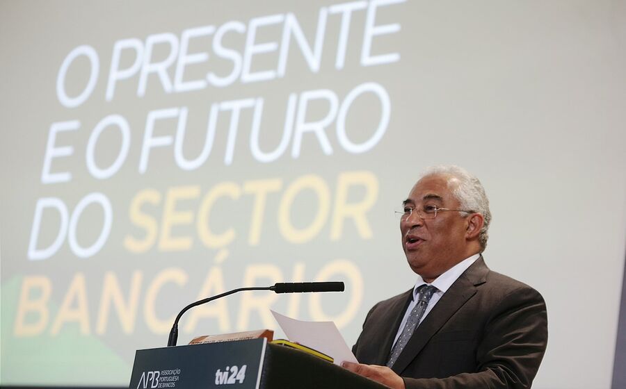 antónio costa primeiro ministro conferência bancos ritz