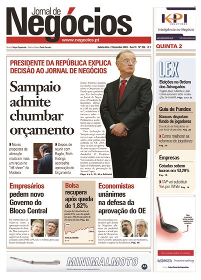 2 Dezembro 2004 - A queda de Santana Lopes
A saída de Durão Barroso para a Comissão Europeia deixa Santana Lopes a liderar o Governo. Cinco meses depois, Jorge Sampaio anuncia a dissolução da Assembleia da República. Dois dias depois, o Presidente explicava ao Negócios o conjunto de factos que o levaram a pôr fim ao Governo liderado por Santana Lopes. Sobrava uma questão: aprovar ou não o Orçamento do Estado do ano seguinte. O Presidente admitia chumbá-lo. Mas acabou por promulgar o documento.