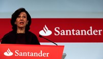 10.ª Ana Patricia Botín (CEO Santander)
Presidente do Santander, desde 2014, tornou-se das banqueiras mais poderosas. Foi também a primeira mulher a liderar um dos maiores bancos da Zona Euro. Em Junho deste ano tem uma capitalização bolsista superior a 68 mil milhões de euros.
