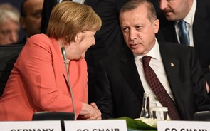 Alemanha desafia Turquia e aprova moção que reconhece genocídio arménio