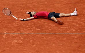 Novak Djokovic completa 'Grand Slam' ao vencer Roland Garros pela primeira vez