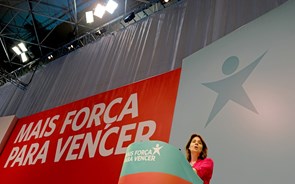 Catarina Martins olha com 'enorme apreensão' para greve na Autoeuropa  