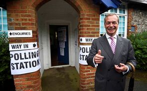 A possibilidade de vitória do Brexit é 'muito sólida', diz Farage