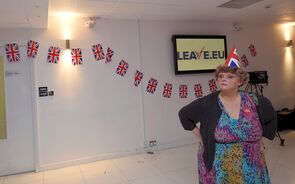 Brexit à frente com 53,7% quando estão apuradas 42 zonas