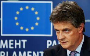Comissário Europeu britânico demite-se