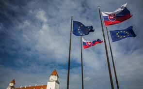 MNE eslovaco apoia qualquer medida para travar Brexit