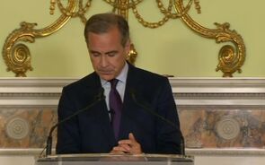 Índice britânico Footsie em máximos de Agosto após Carney falar em corte de juros