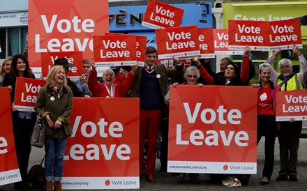 Receios de Brexit põem bolsas em alta tensão