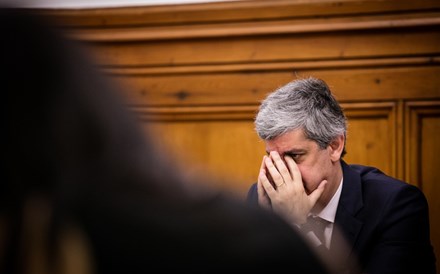 Mário Centeno admite rever em baixa o crescimento