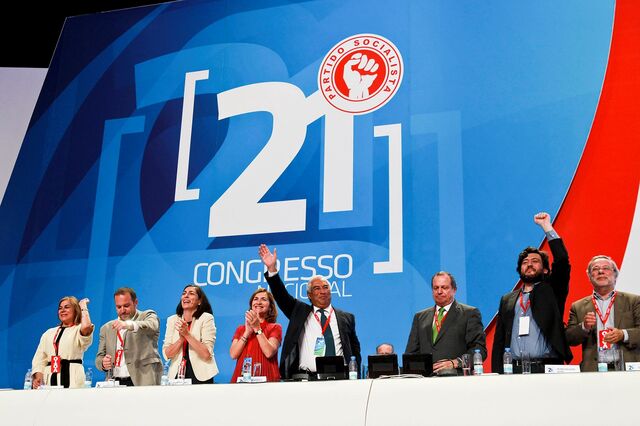 Costa diz que 'geringonça' impede PS de ficar refém da direita