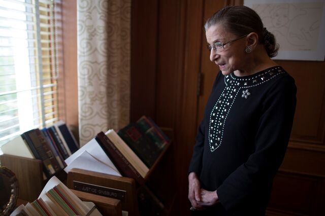 Morreu Ruth Bader Ginsburg, a juíza progressista e das minorias. Sucessão vai marcar corrida à Casa Branca