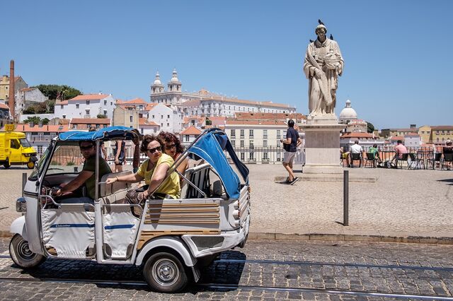 Excedente externo duplica até Abril com impulso do turismo