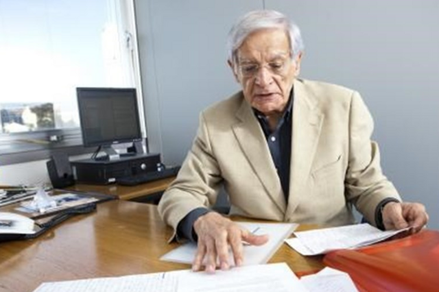 Morreu o sociólogo Paquete de Oliveira