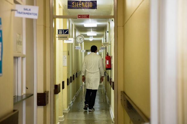 Coimbra implanta 'pacemaker' mais pequeno do mundo