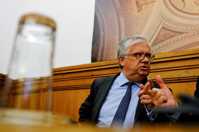 Eduardo Cabrita passa para Administração Interna e Siza Vieira entra no Governo