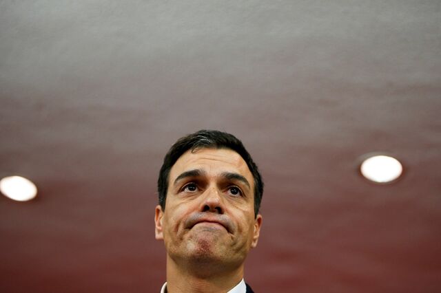 Espanha: Pedro Sánchez renuncia ao lugar de deputado e evita abster-se