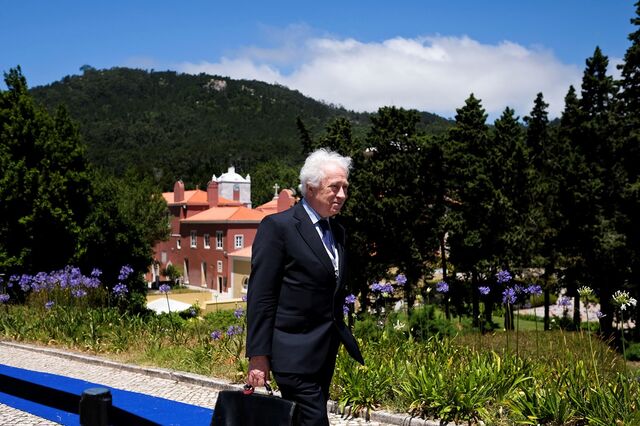 Família de governador não pode aceitar ofertas