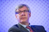 12 - David McKay. O presidente e CEO do Royal Bank of Canada é o primeiro da lista com um rendimento abaixo de 10 milhões de dólares. No ano passado ganhou 8,8 milhões de dólares.