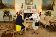 theresa may rainha ii
