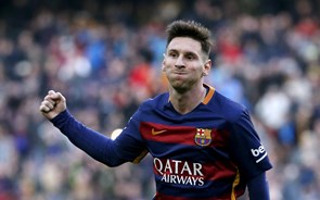 Messi renova com o FC Barcelona até 2021