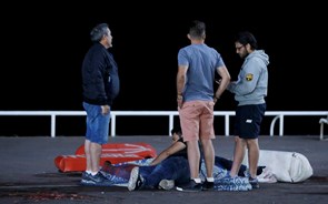 Atentado em Nice faz dezenas de mortos