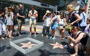 Estrela de Trump cercada por muro de betão em Hollywood
