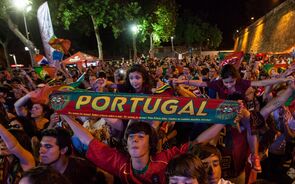 Festa pela noite dentro