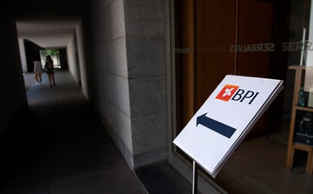 CMVM suspende negociação das acções do BPI