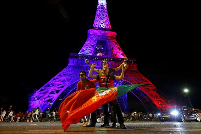 França: Integração leva emigrantes portugueses a votar na extrema-direita 