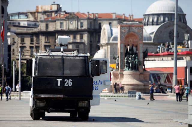 Turquia reabre principais vias comerciais após golpe falhado