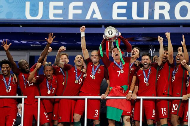 Secretário Estado da Internacionalização vai pagar despesas da viagem ao Euro2016