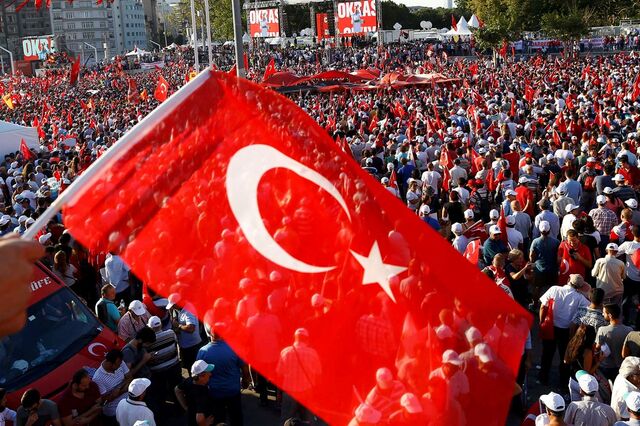 Turquia volta a cortar taxa de juro