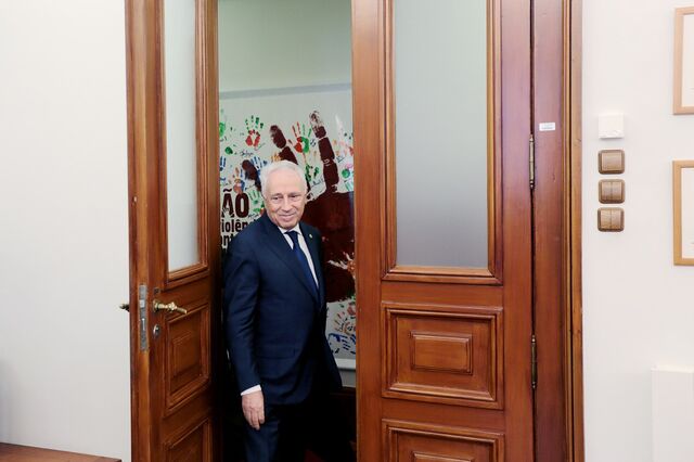 Carlos Costa vai ser ouvido no parlamento na quinta-feira
