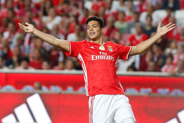 Novas limitações financeiras aos clubes chineses 'travaram' benfiquista Jimenez  