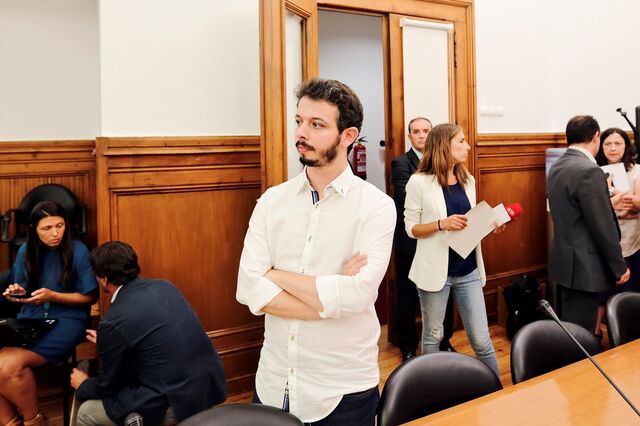 BE quer incluir críticas a Centeno no relatório do segundo inquérito à CGD
