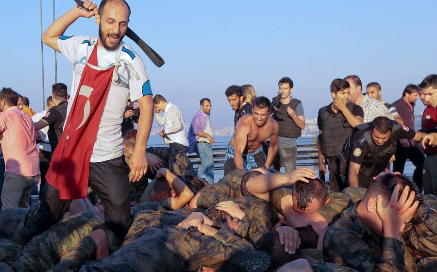 turquia golpe estado julho 2016 militares e população