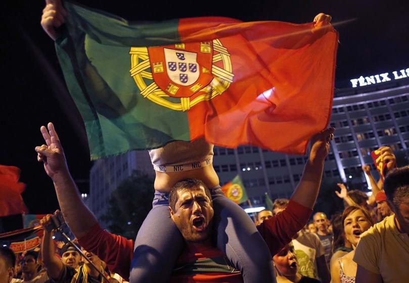 Euro2016: O dia em que Portugal festejou um título inédito - Europeu -  Jornal de Negócios