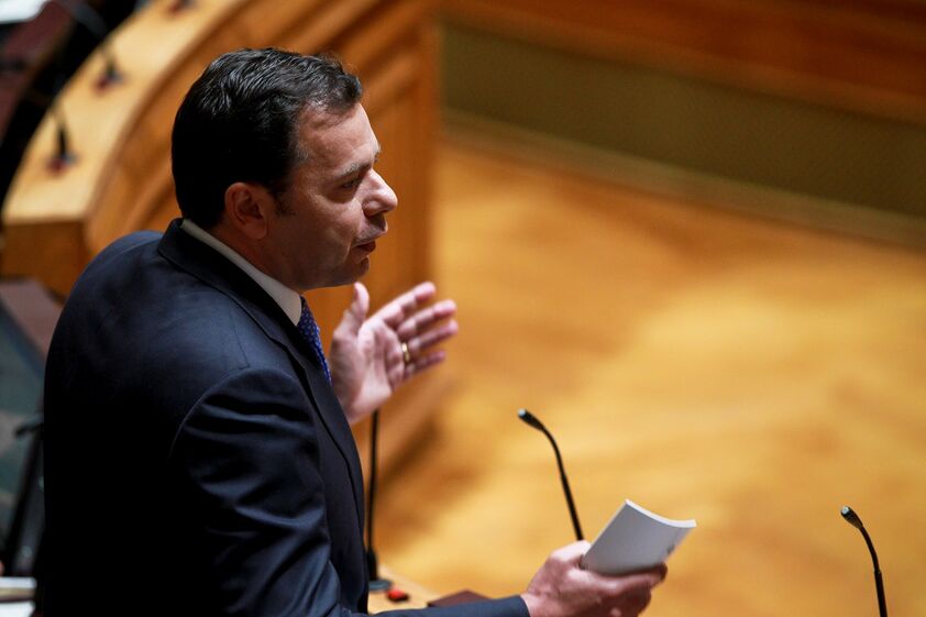 debate estado nação parlamento luís montenegro psd