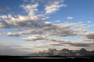 O vale de Jackson Hole une as cordilheiras de Tenton e de Gros Ventre.