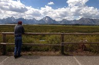 O vale de Jackson Hole localiza-se na fronteira com os estados de Idaho e Montana, figurando como um dos símbolos da face rural norte-americana.