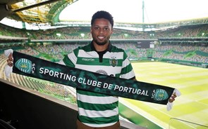 Sporting contrata André Souza