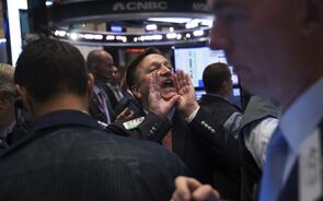 wall street acções bolsas nyse operadores excitação