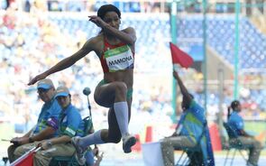 14,39m: primeiro salto de Mamona