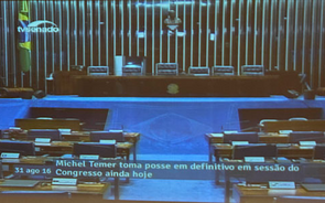 Ecrã no Senado dá como certa posse definitiva de Temer
