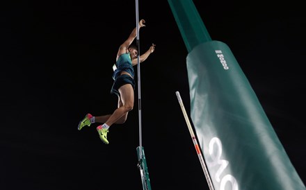 Rio2016: Brasil ganha 'herói' com campeão surpresa do salto com vara