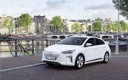 Hyundai Ioniq Eléctrico: Prazer de condução e consciência ambiental