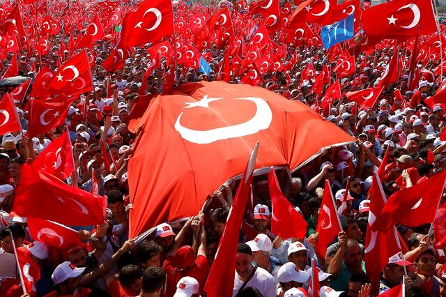 Moody's e Standard & Poor's baixam “rating” da dívida da Turquia
