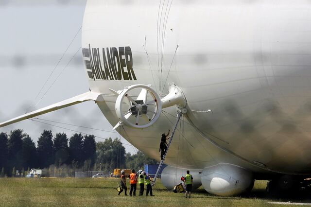 O primeiro voo da maior aeronave do mundo